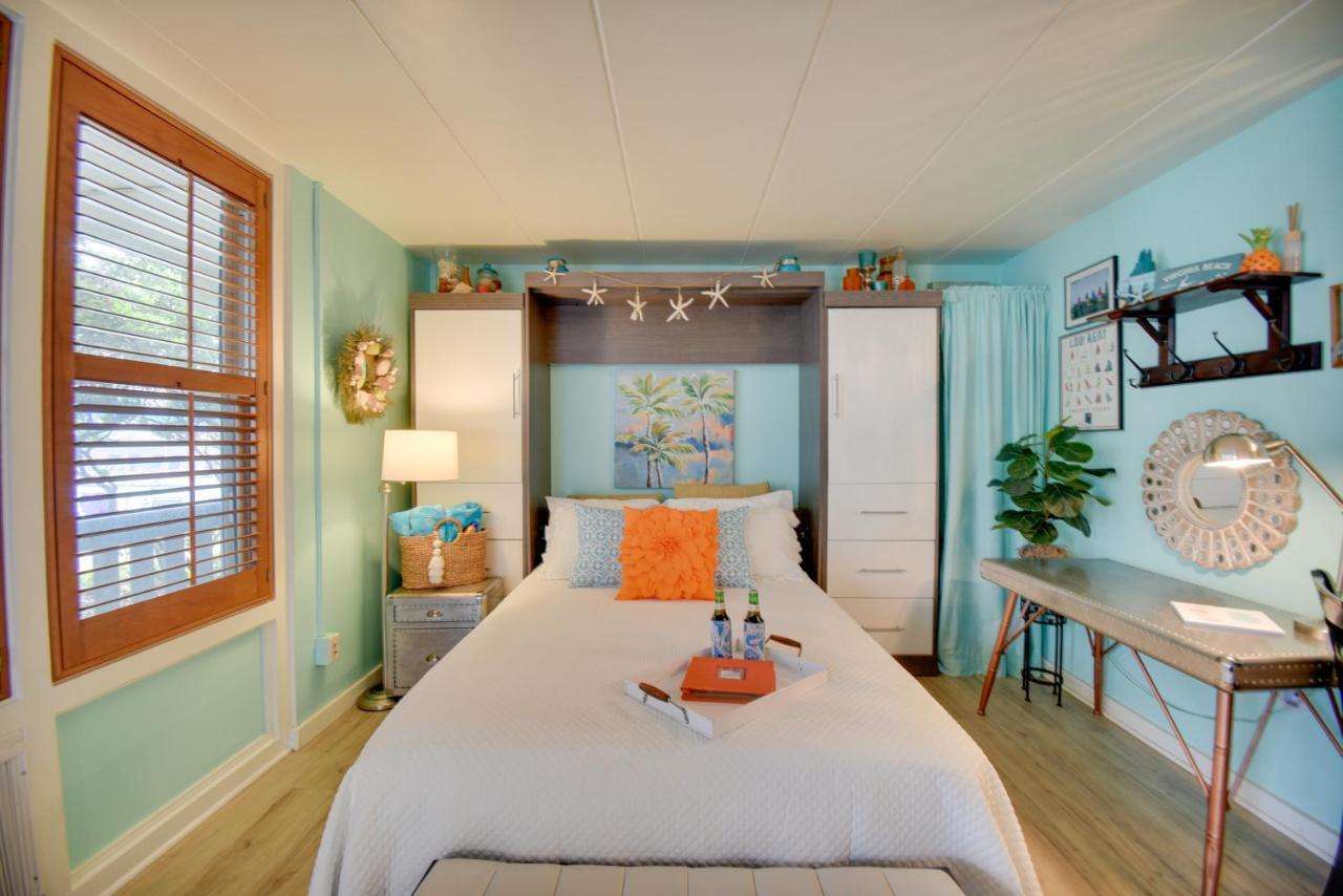 Chic Virginia Beach Retreat - Pool, Steps To Beach 외부 사진