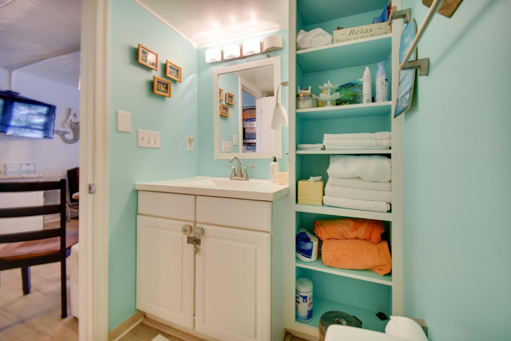 Chic Virginia Beach Retreat - Pool, Steps To Beach 외부 사진