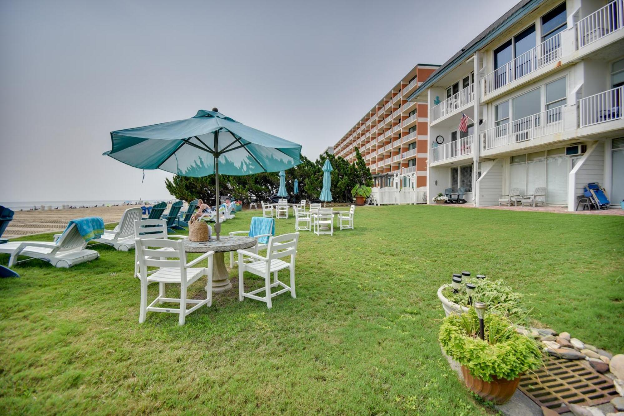 Chic Virginia Beach Retreat - Pool, Steps To Beach 외부 사진